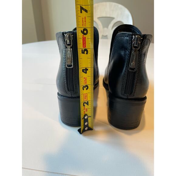 BLONDO Waterproof Leather Ankle Bootie Boots Back Zipper Size 7.5 Pointed Toe - Picture 11 of 15